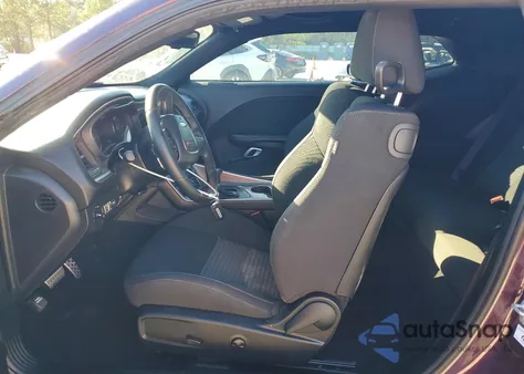 2022 Dodge Challenger R/T z USA, uszkodzony, nr VIN 2C3CDZBT4NH185285